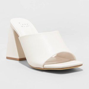 NEW! Women's Vira Wide Width Heels - A New Day Off-White